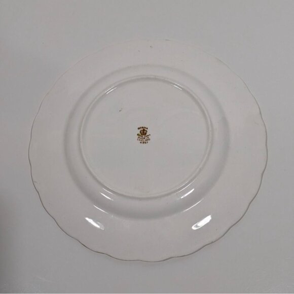 Rosina Bone China Luncheon Plate Floral Pattern Gold Trim Vintage - Picture 7 of 8